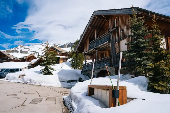 LTrip guests at Tomorrowland Winter 2026 in Alpe d'Huez